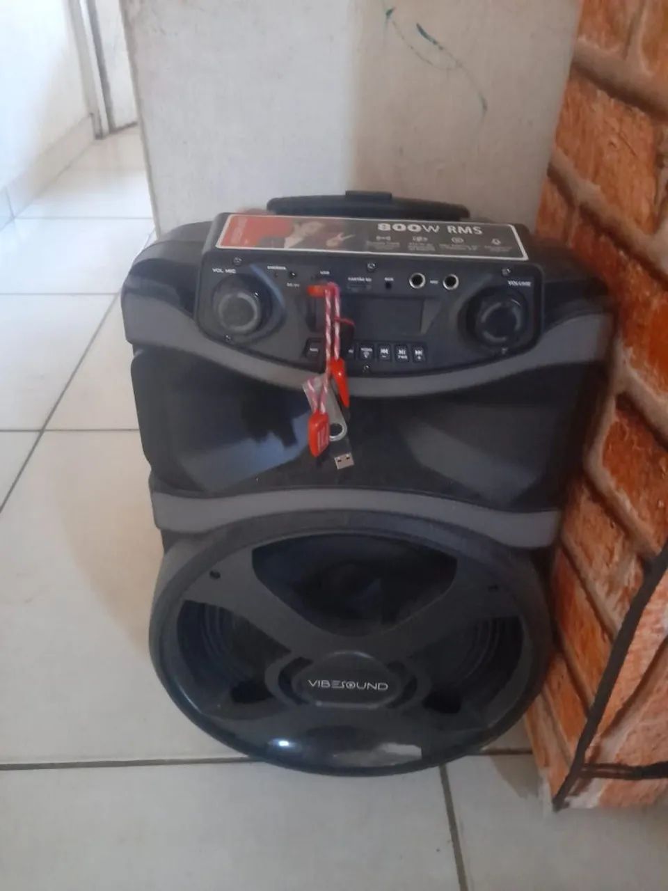 Caixa de som 800W