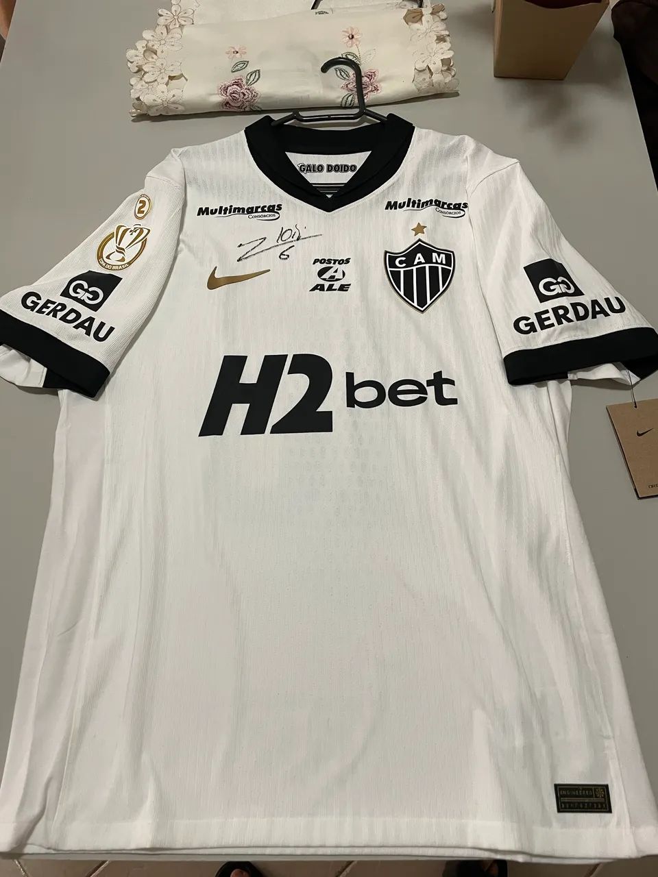 Camisa ll Atlético Mineiro autografada 