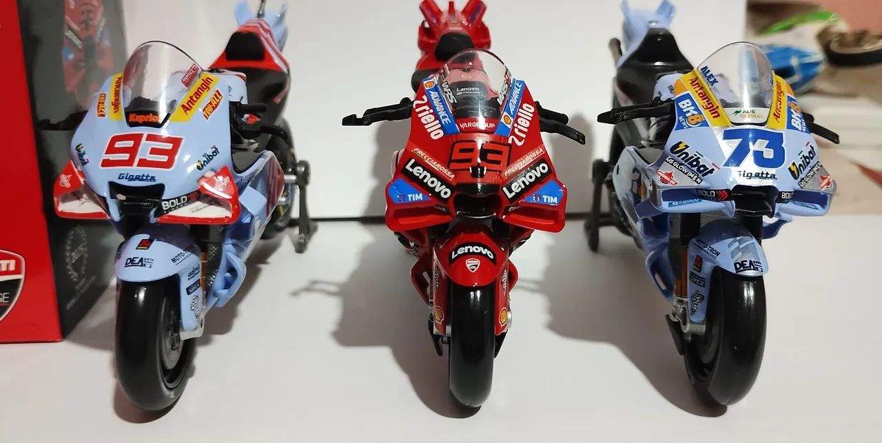 3 miniaturas moto GP  - Foto 2