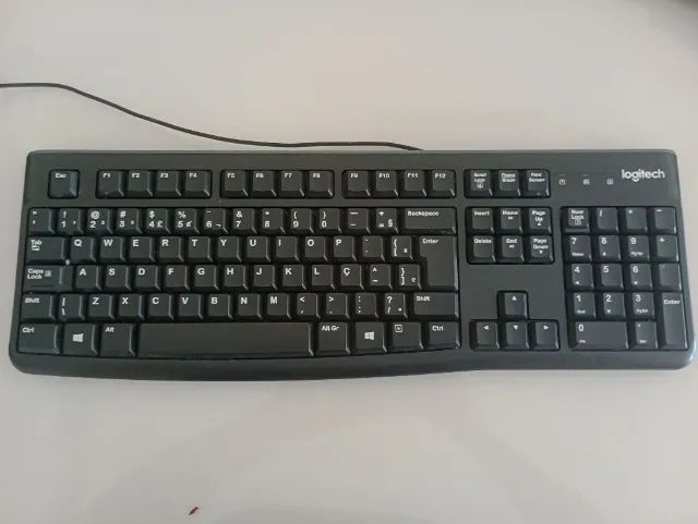 Teclado Logitech usb