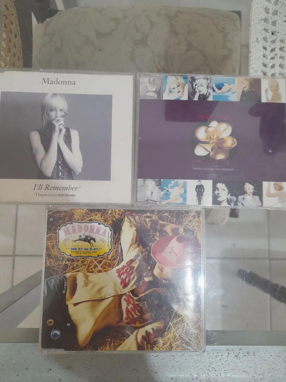 Madonna singles - CDs, DVDs etc - Gravatá, Navegantes 1499761915 | OLX