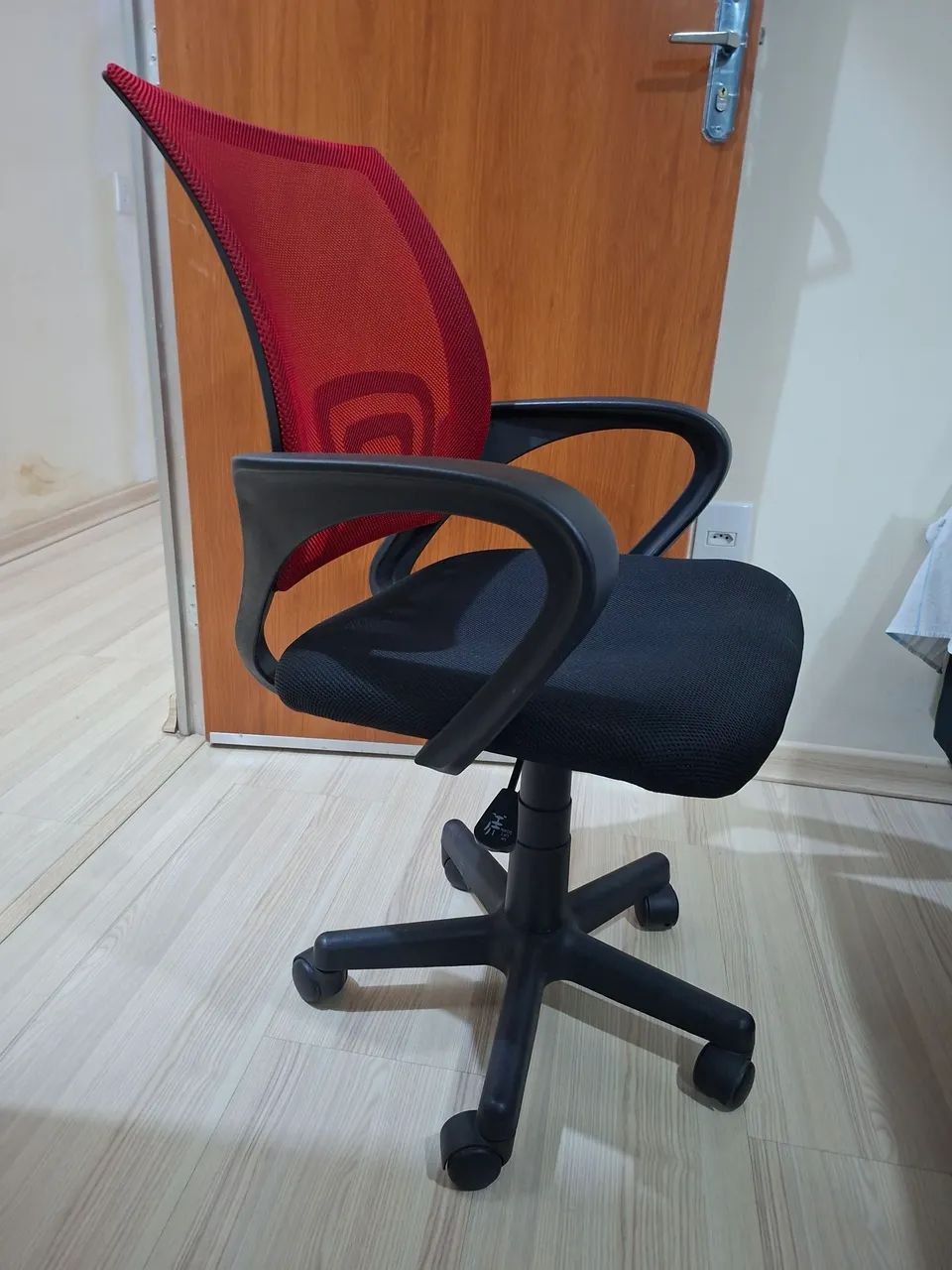 Cadeira de escritório - Foto 2