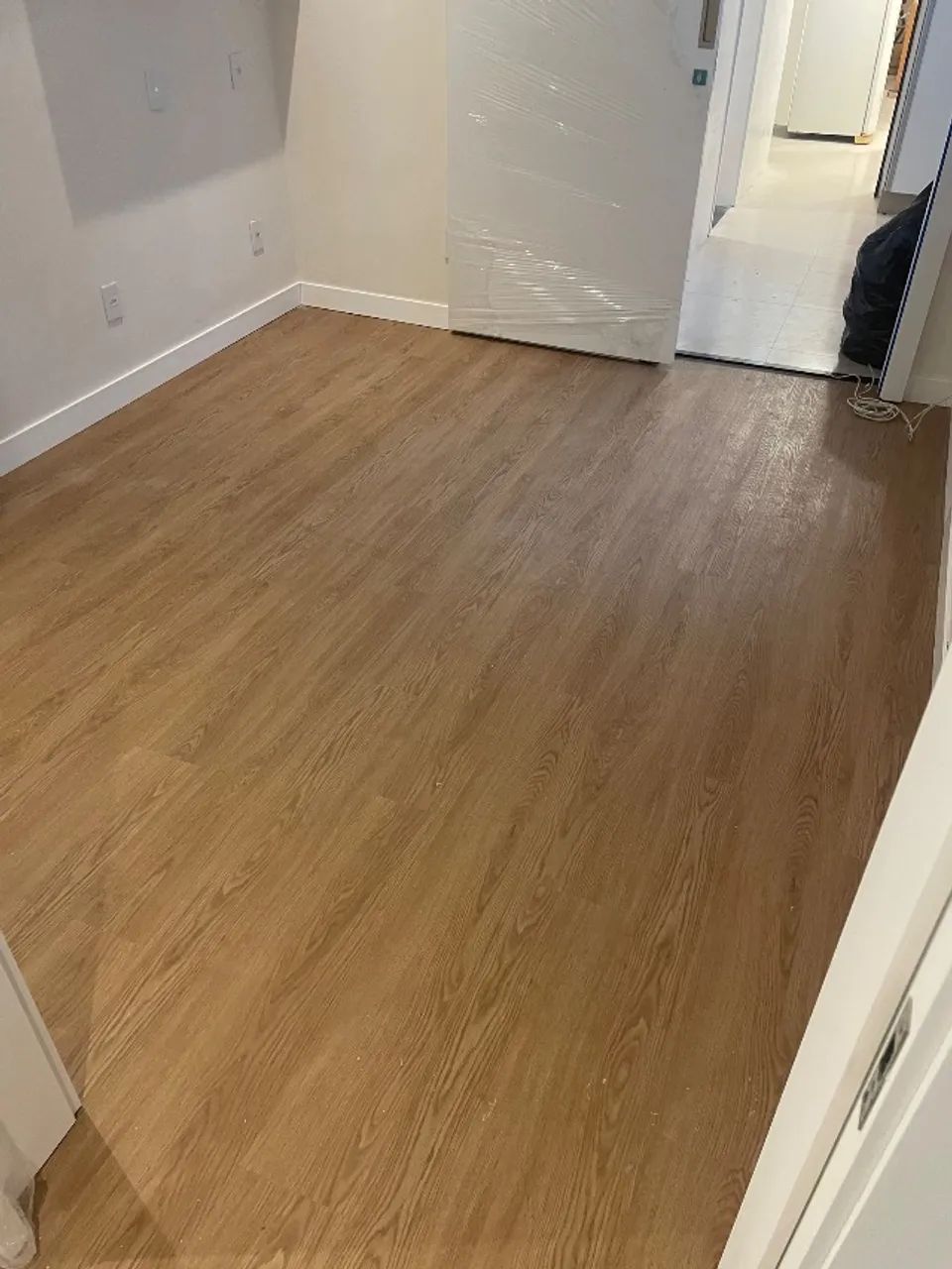 Inalação de piso vinílico e laminado