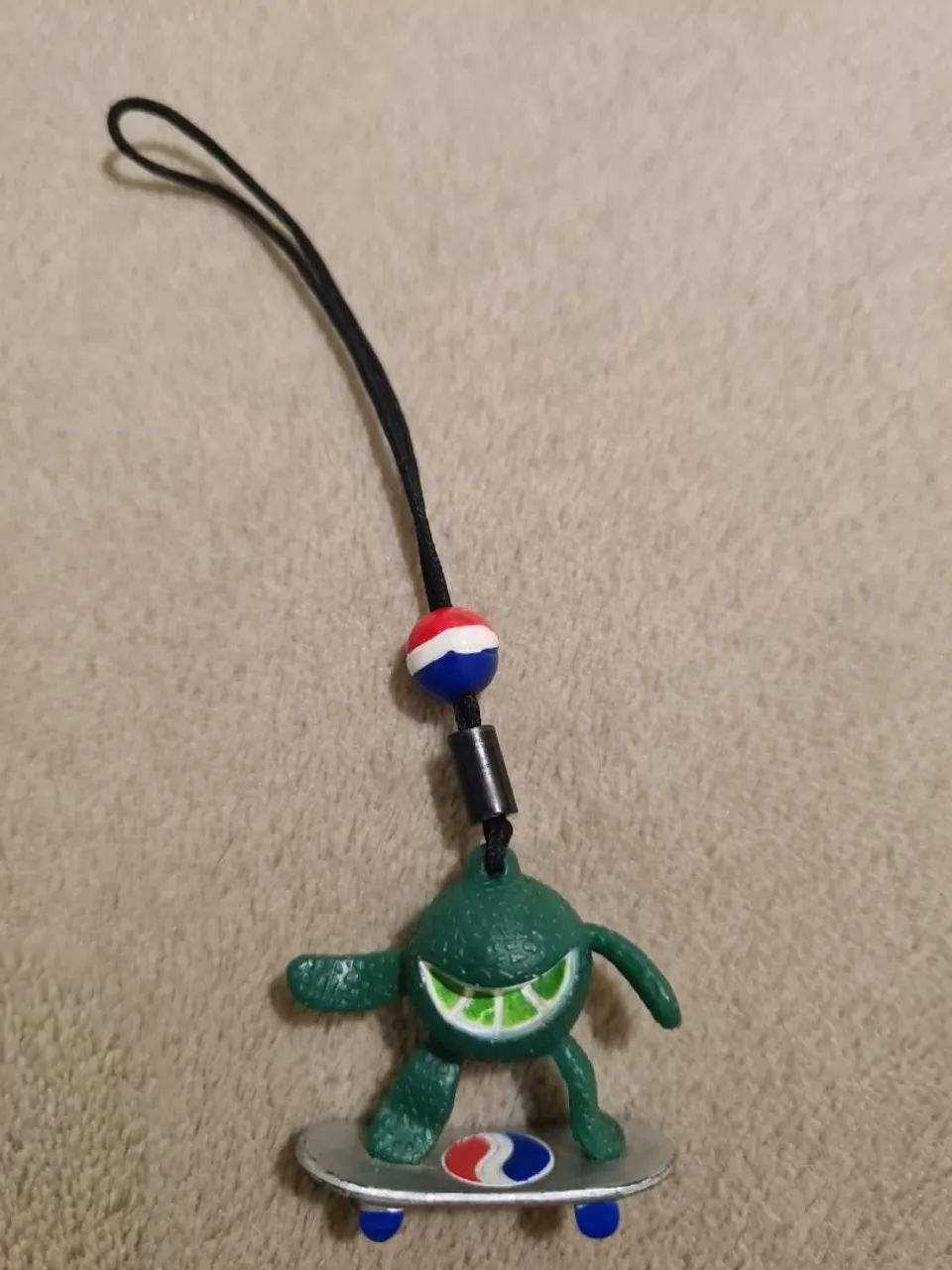 Conjunto de Pingentes para celular Pepsi Twist - Foto 4