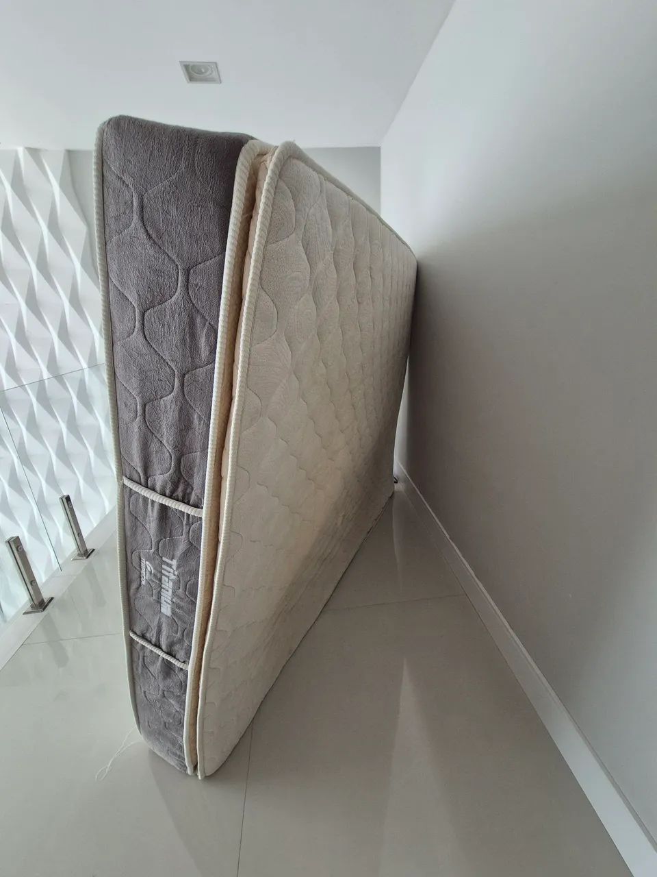 Colchão bem conservado Queen Size marca Itapecol - Titanium - Foto 4
