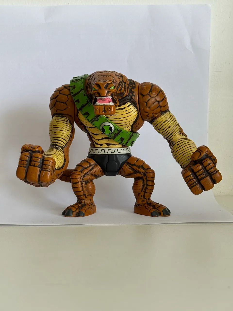 Boneco Enormossauro Hyperalien Ben 10 Supremacia Alienígena Original Em Perfeito Estado