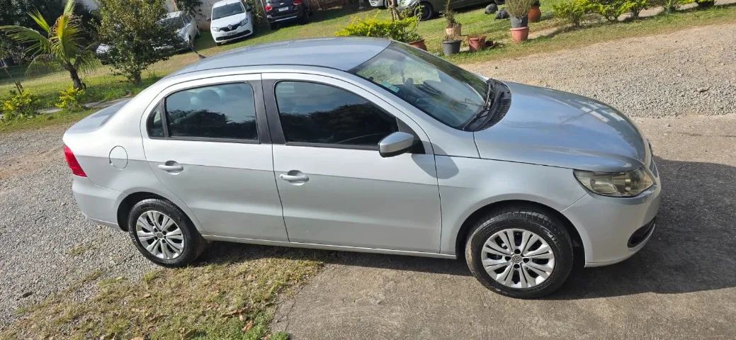 Volkswagen Voyage VOYAGE TREND 1.6 Mi Total Flex 8V 4p 2011