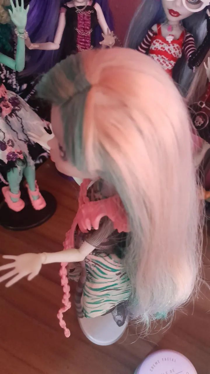 Boneca Monster High Vandala Incompleta - Foto 5