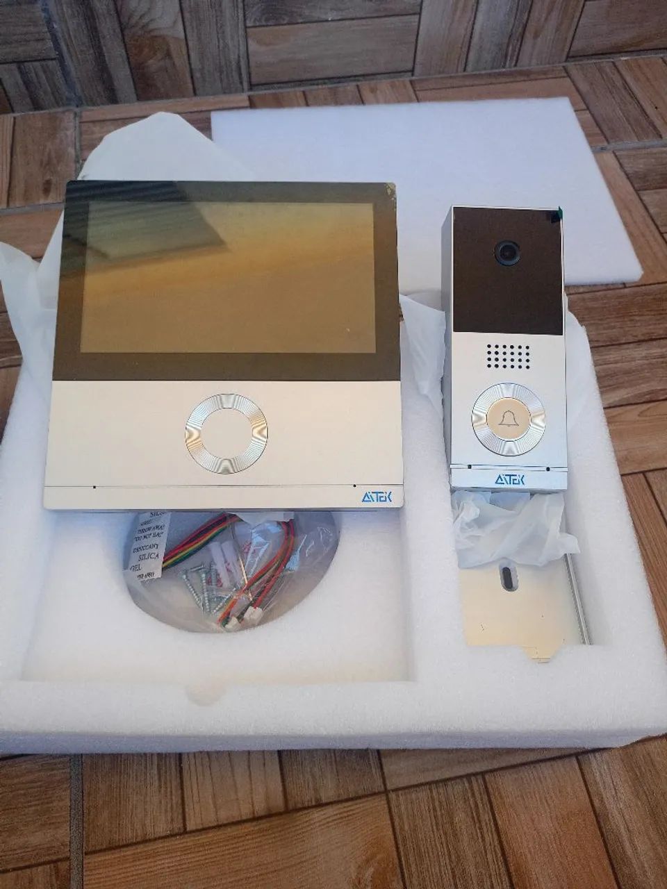 Vídeo Porteiro Eletrônico Smart Aitek Alpha-1100 com tela de 7 polegadas - Foto 3