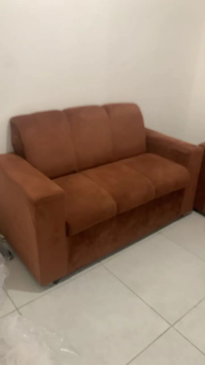 Vendo sofá dois e três lugares aceito oferta  - Foto 2