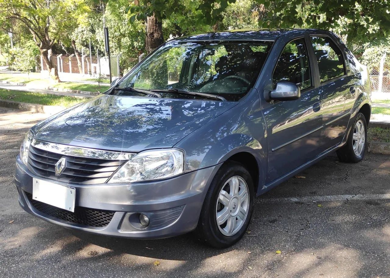 Renault Logan Expression Hi-flex 1.6 16V 4P AUT 2013 - Foto 2