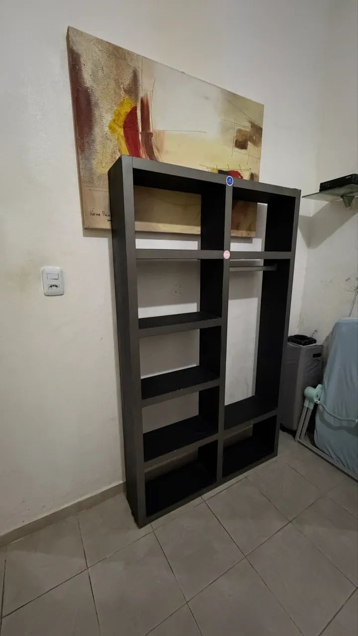 Mini closet 