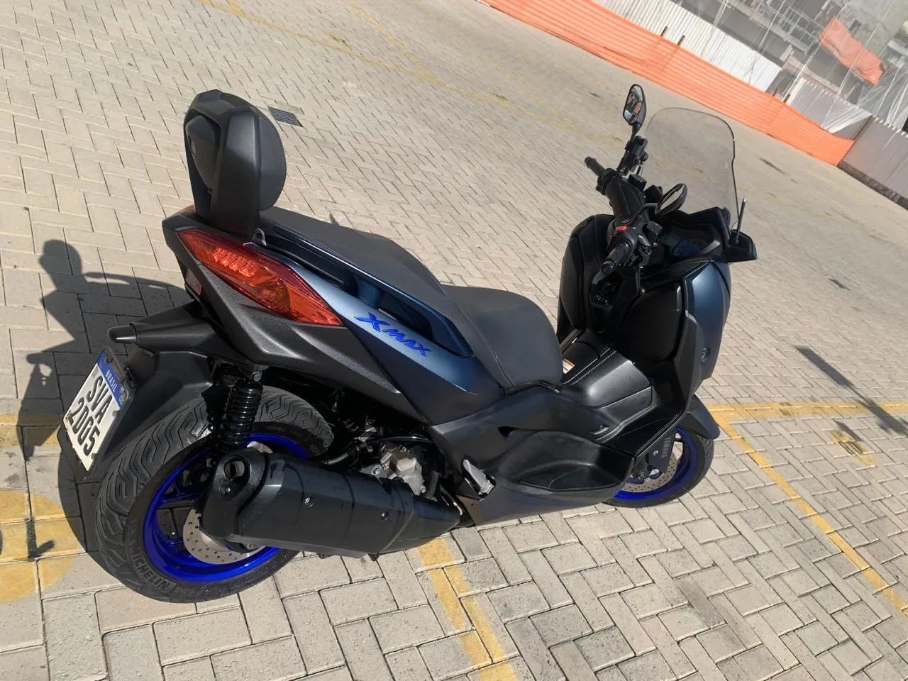 X Max 250 - Foto 2