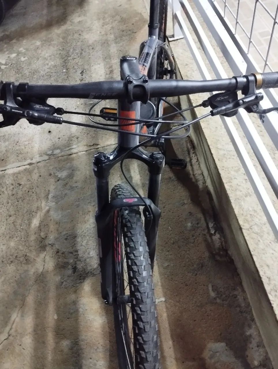 Bicicleta Sense rock evo .