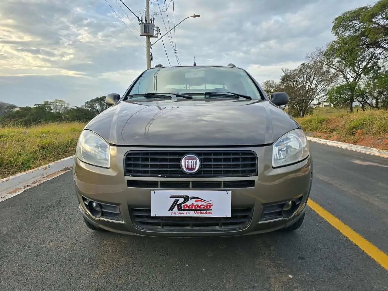 Fiat Strada Working Celeb.1.4 Fire Flex 8V CD 2012 - Foto 2