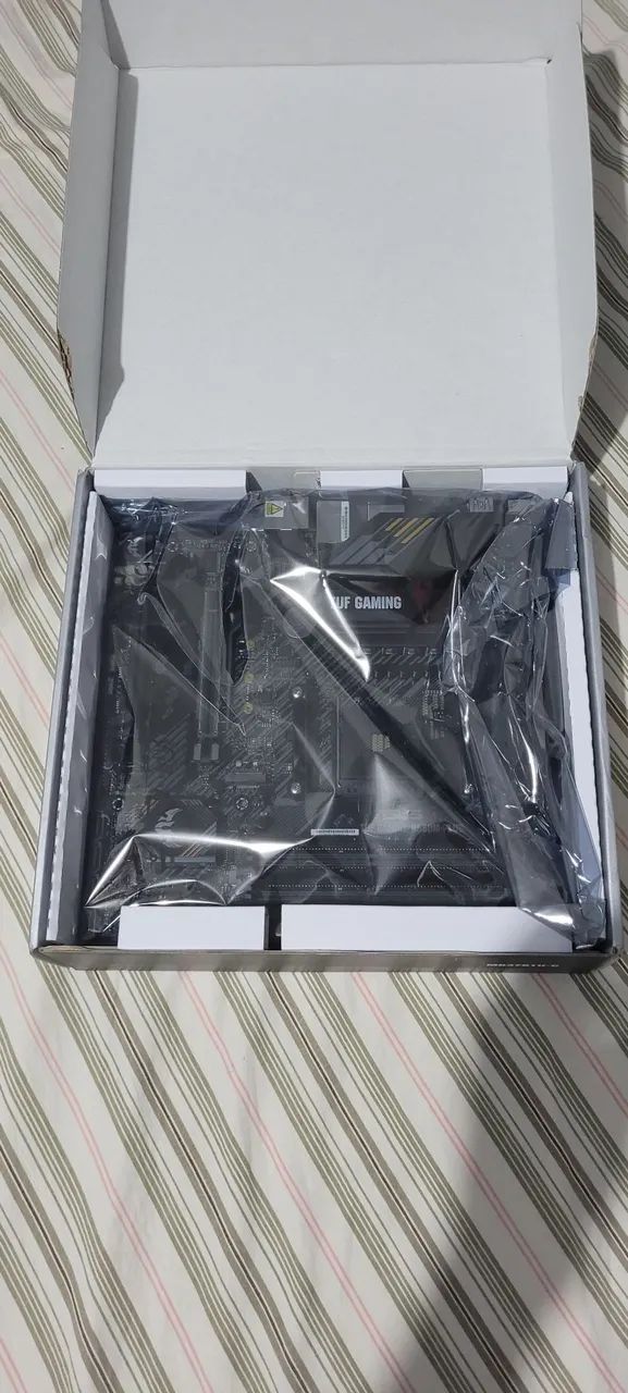 B550 Tuf Placa-Mãe - Foto 2