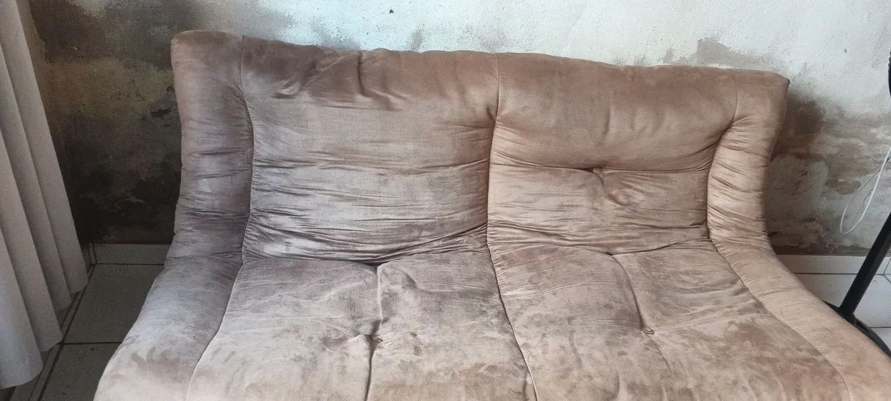 sofá de 2 lugares em tecido suede marrom - Foto 4