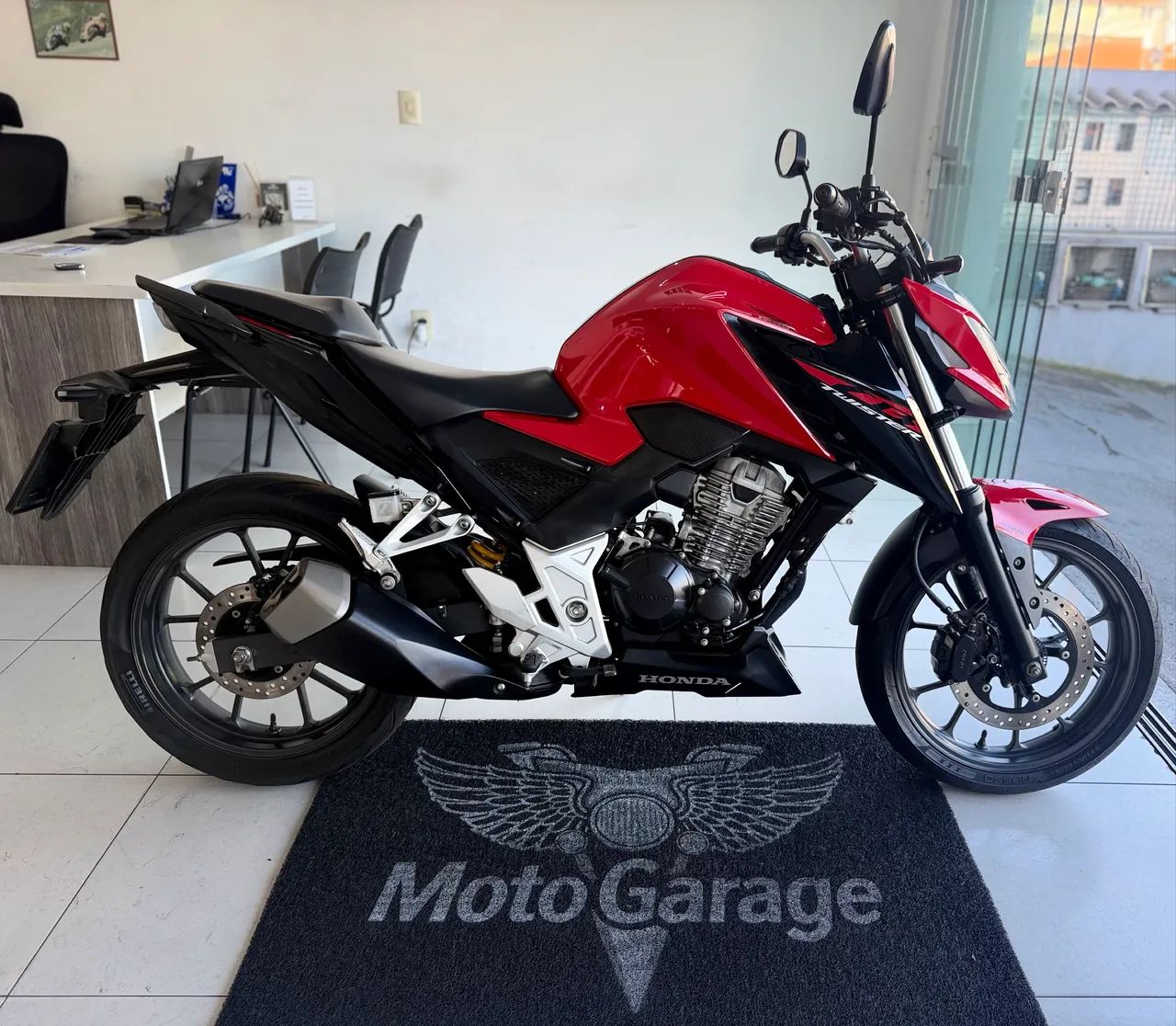 CB 300F Twister Com  ABS - 2023 COM 10.000KM