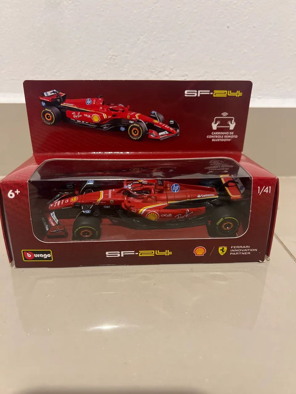 Carrinho da Ferrari fórmula 1 limitado da shell 