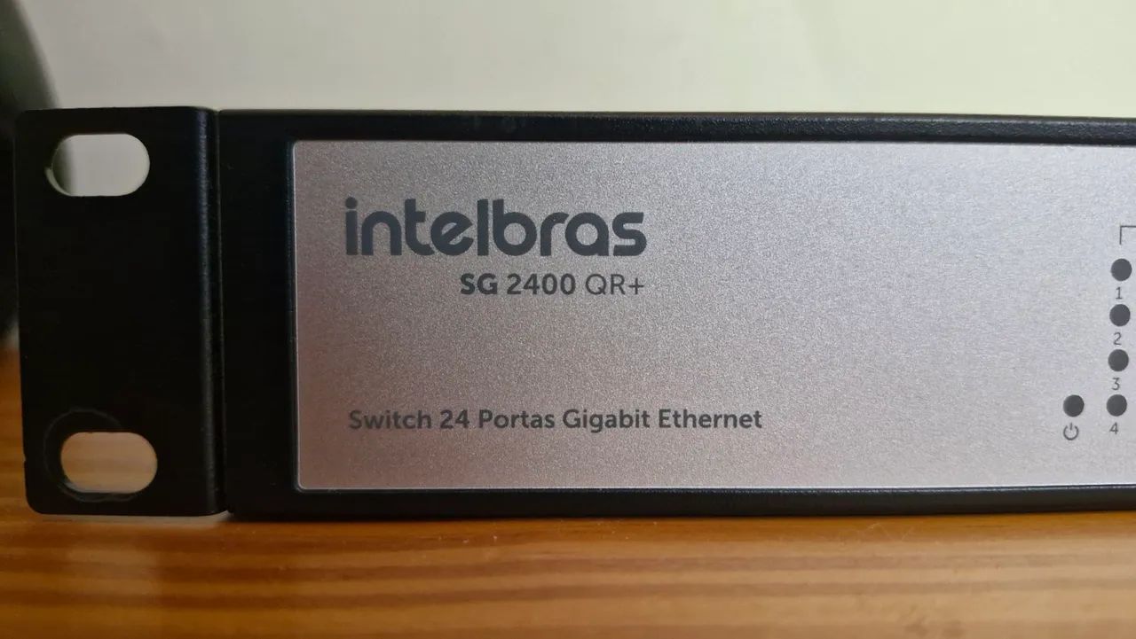 Switch intelbras 24 portas