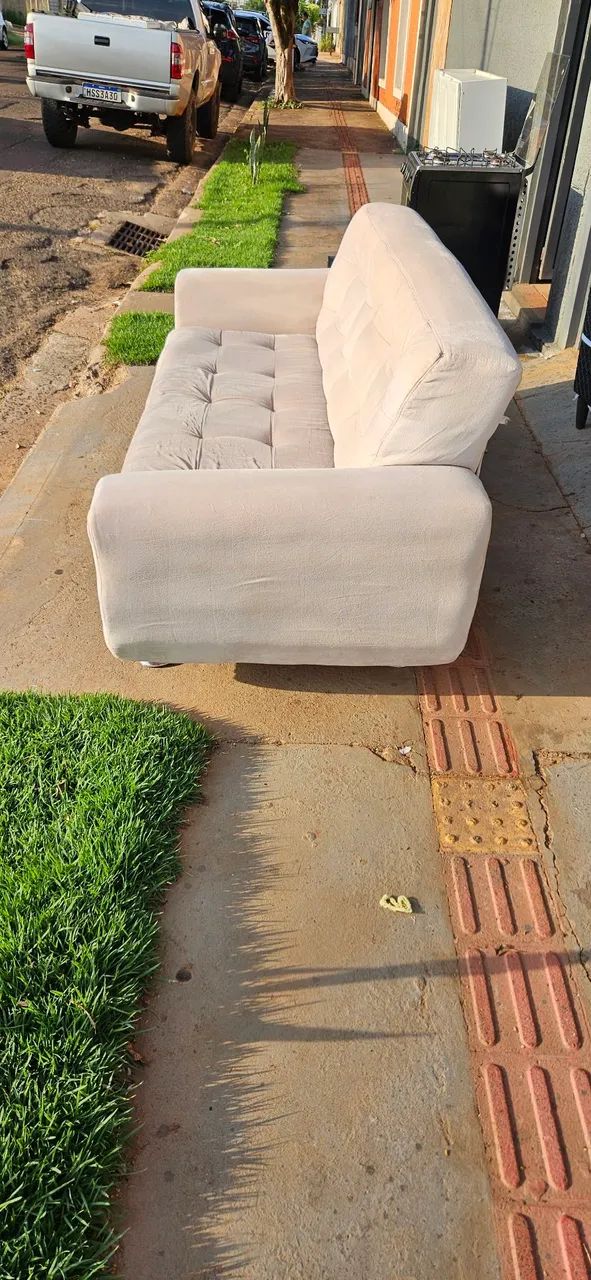 Vende - Se Sofá 3 Lugares Feito Higienização E Lavagem A Seco! - Foto 4