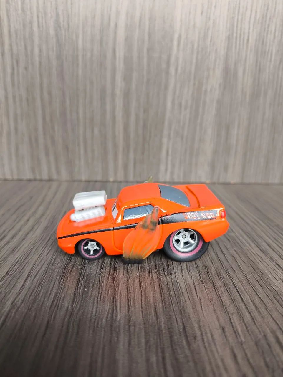 Snot Rod Miniatura do Filme Carros Disney Colecionável em Metal