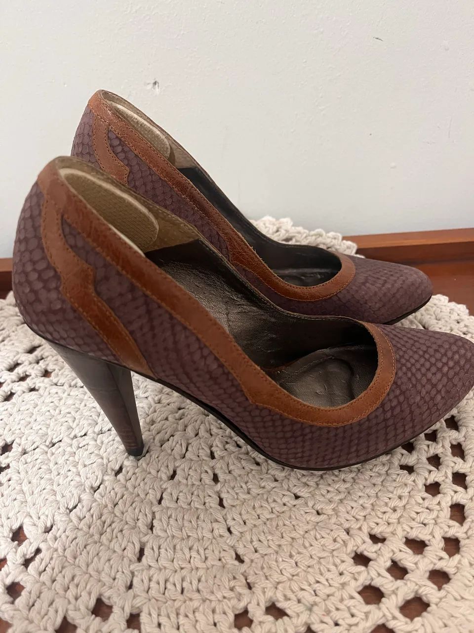Par de scarpin 34 empório naka
