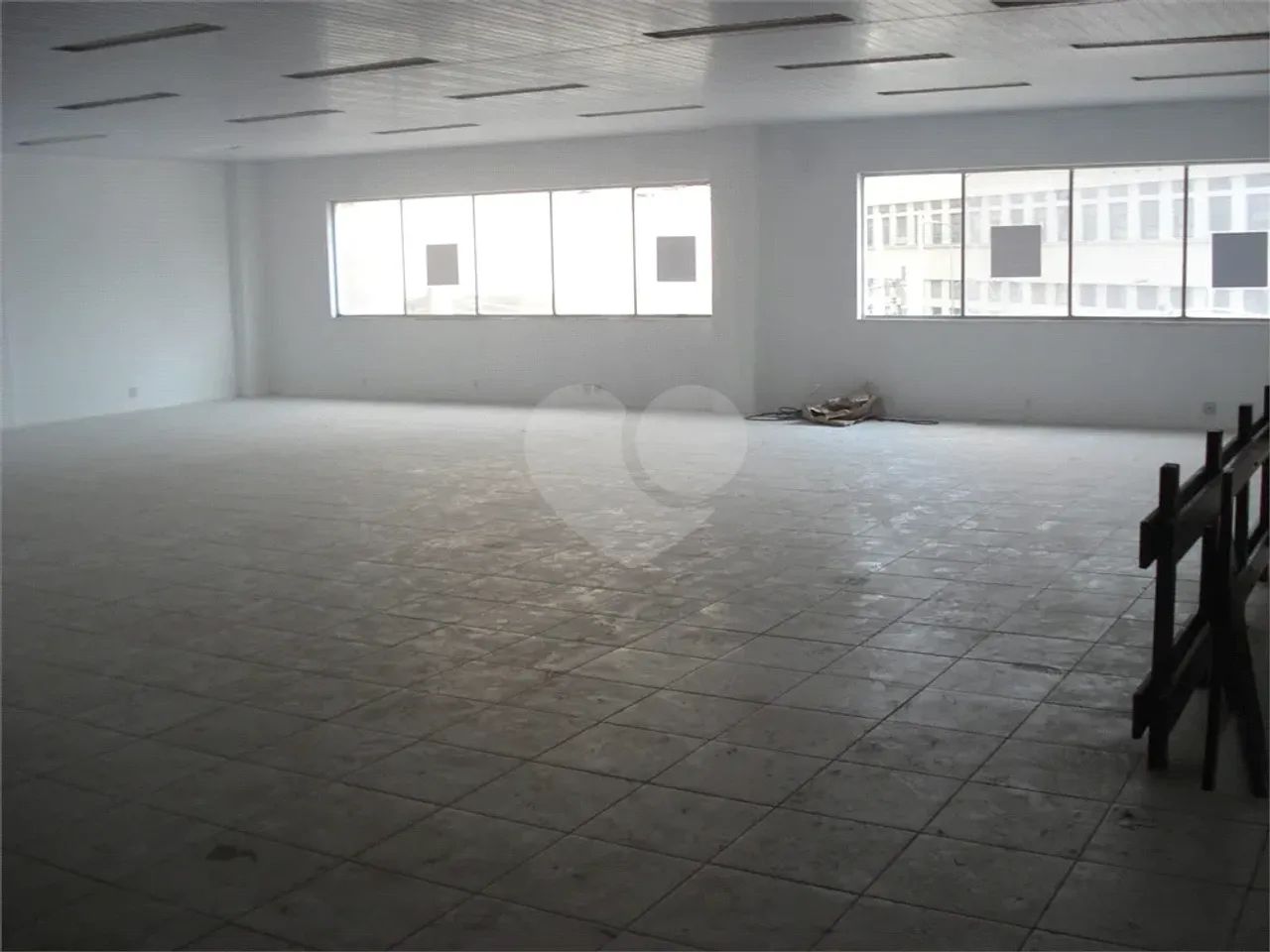 ALUGA Se e Vende!! Prédio Comercial no Centro do Rio de Janeiro - Foto 4
