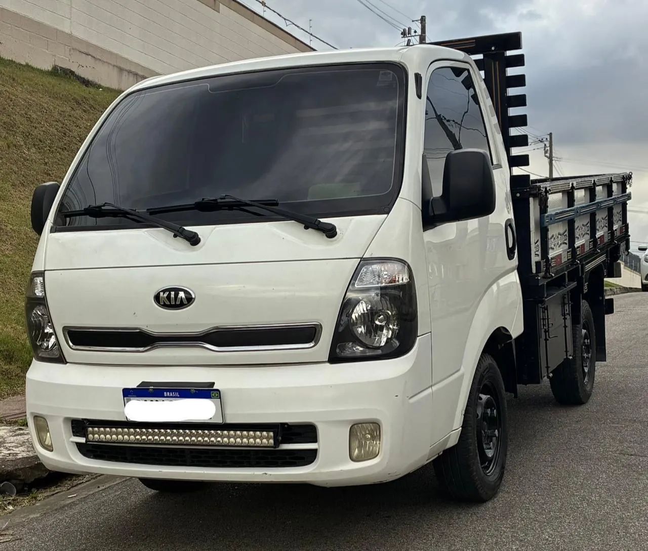 Kia bongo abaixo da fipe.