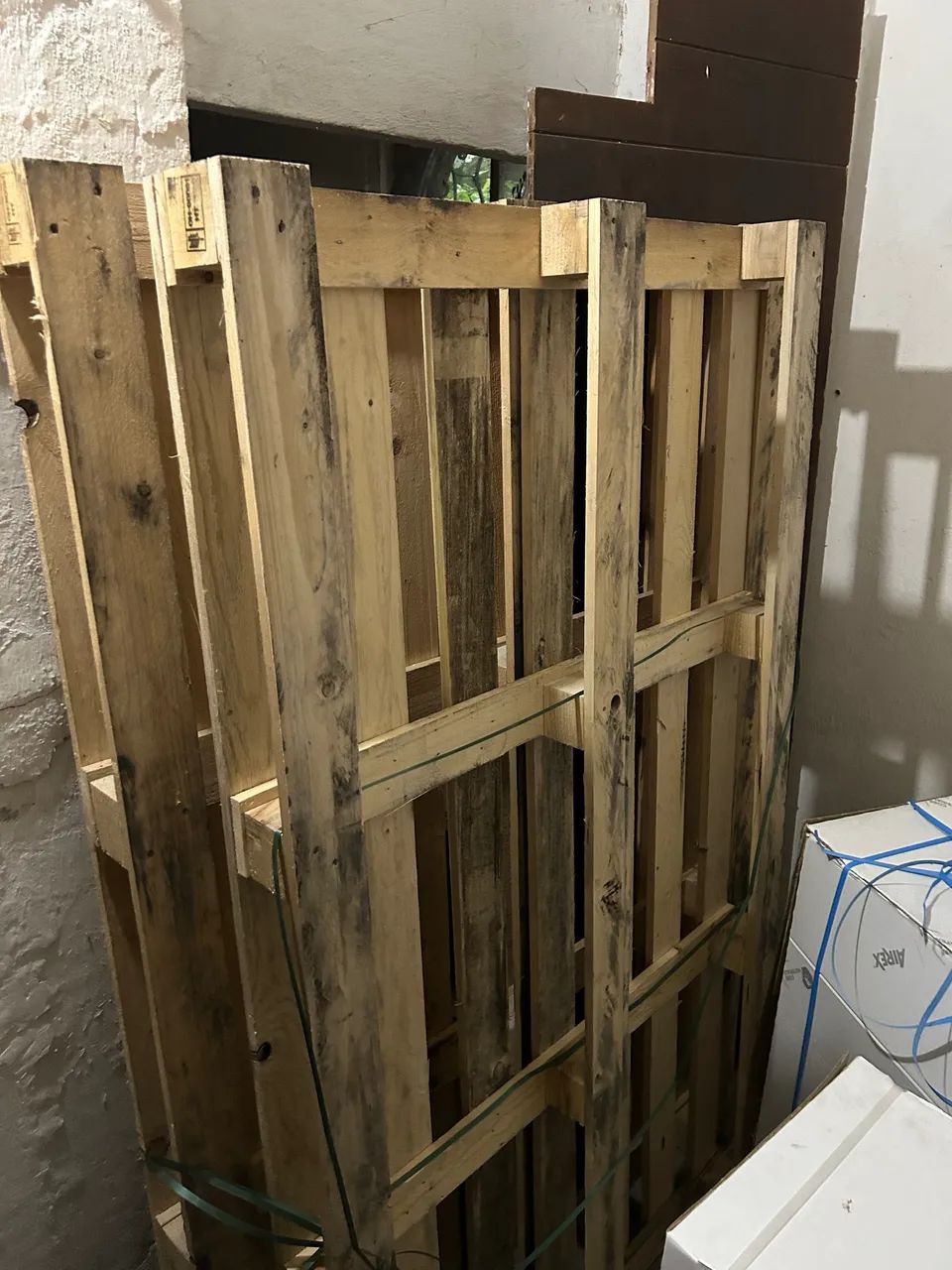 Pallets fumigados grandes excelente qualidade e conservação - Foto 2
