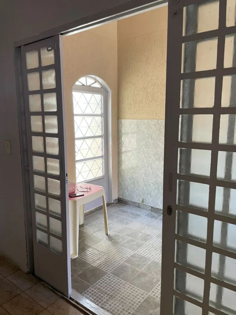 Alugo ótima casa 03 Qts samambaia sul  - Foto 2