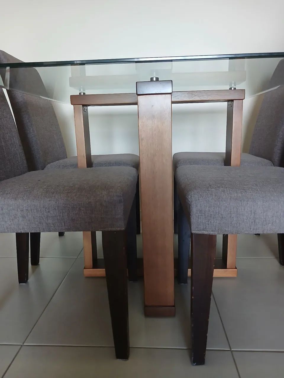 Mesa com 4 Cadeiras - Foto 2
