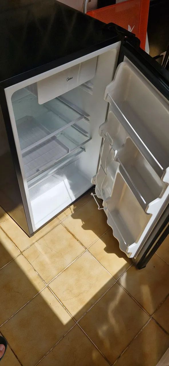Frigobar Midea 124l Black - Foto 2