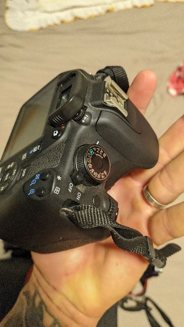 Vendo câmera canon t5
