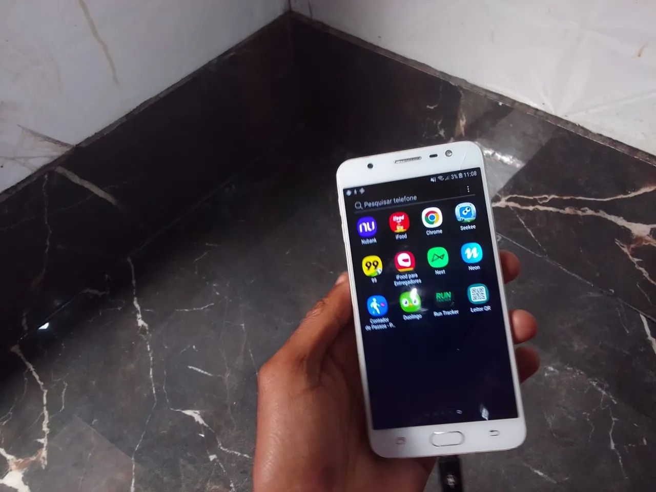 Vendo celular j7 120