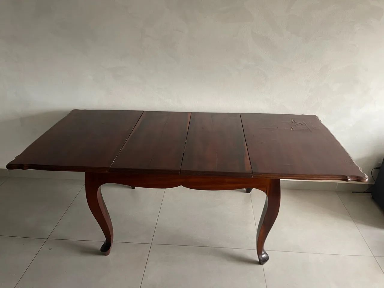 Mesa de jantar em madeira maciça+3 cadeiras  - Foto 5