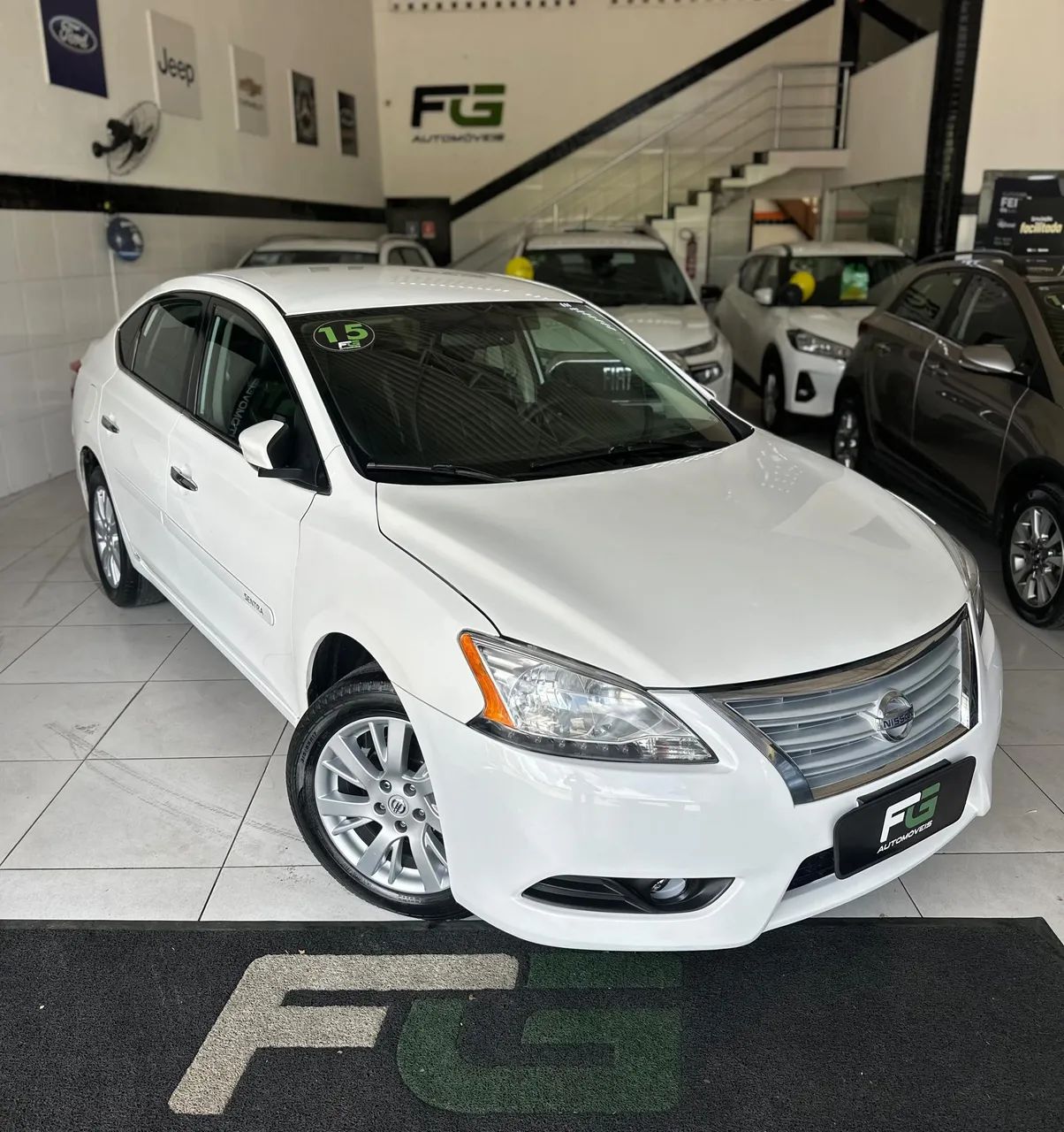 Nissan Sentra 2.0 16V CVT 2015