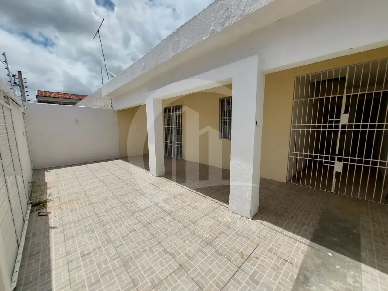 Casa com 3 Quartos sendo 1 Suíte no Bairro Bugio - Foto 2