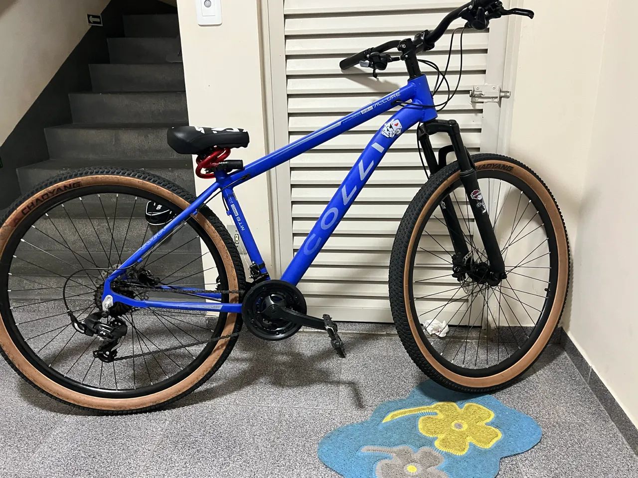 Vendo bicicleta semi nova 