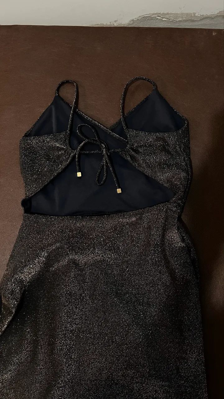 Vestido preto com brilho - Foto 3