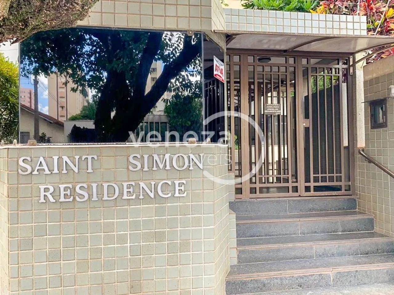 Apartamento duplex à venda no Edifício Saint Simon, Centro de Londrina
