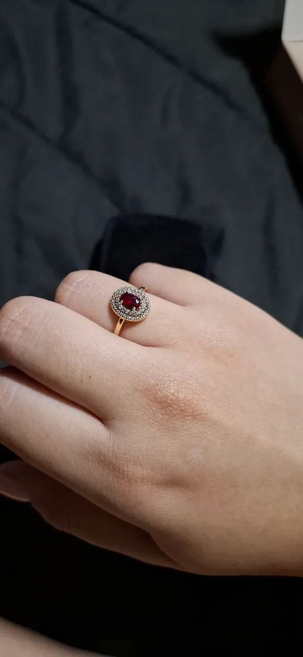 Anel de Formatura - Pedra Vermelha 