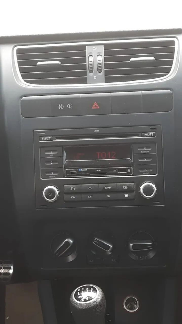 Som original Vw Fox 2013 + Carenagem