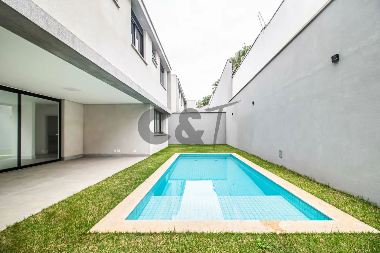 Casa de Condomínio - 4 Dormitórios (Suítes) à Venda ou para Alugar no Jardim Cordeiro, São 2