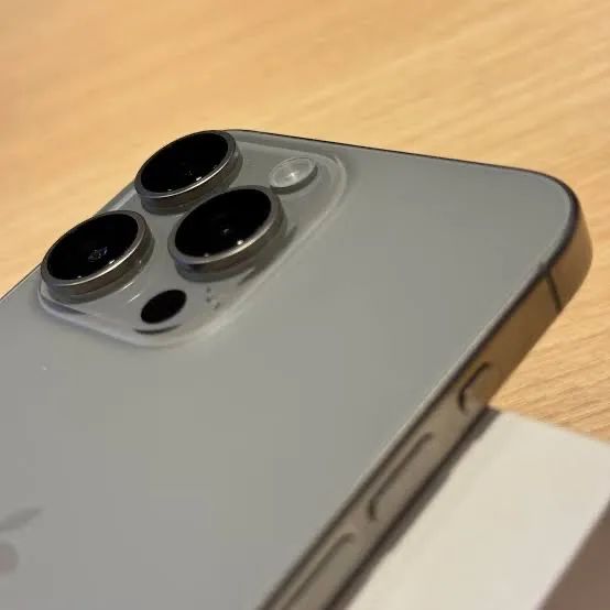 iPhone 15 pro max 256gb - Foto 2