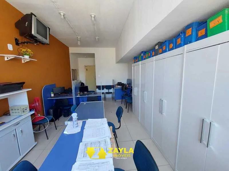 Excelente Sala Comercial em Madureira! Em frente ao Mercadão, 35m², Prédio com porteiro e  - Foto 3