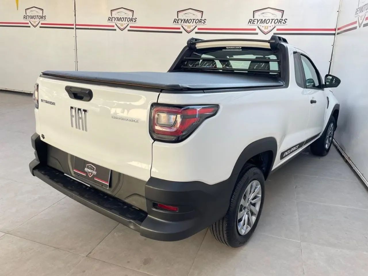 Fiat Strada Endurance 1.4 Flex 8V CS Plus 2023 - Foto 4