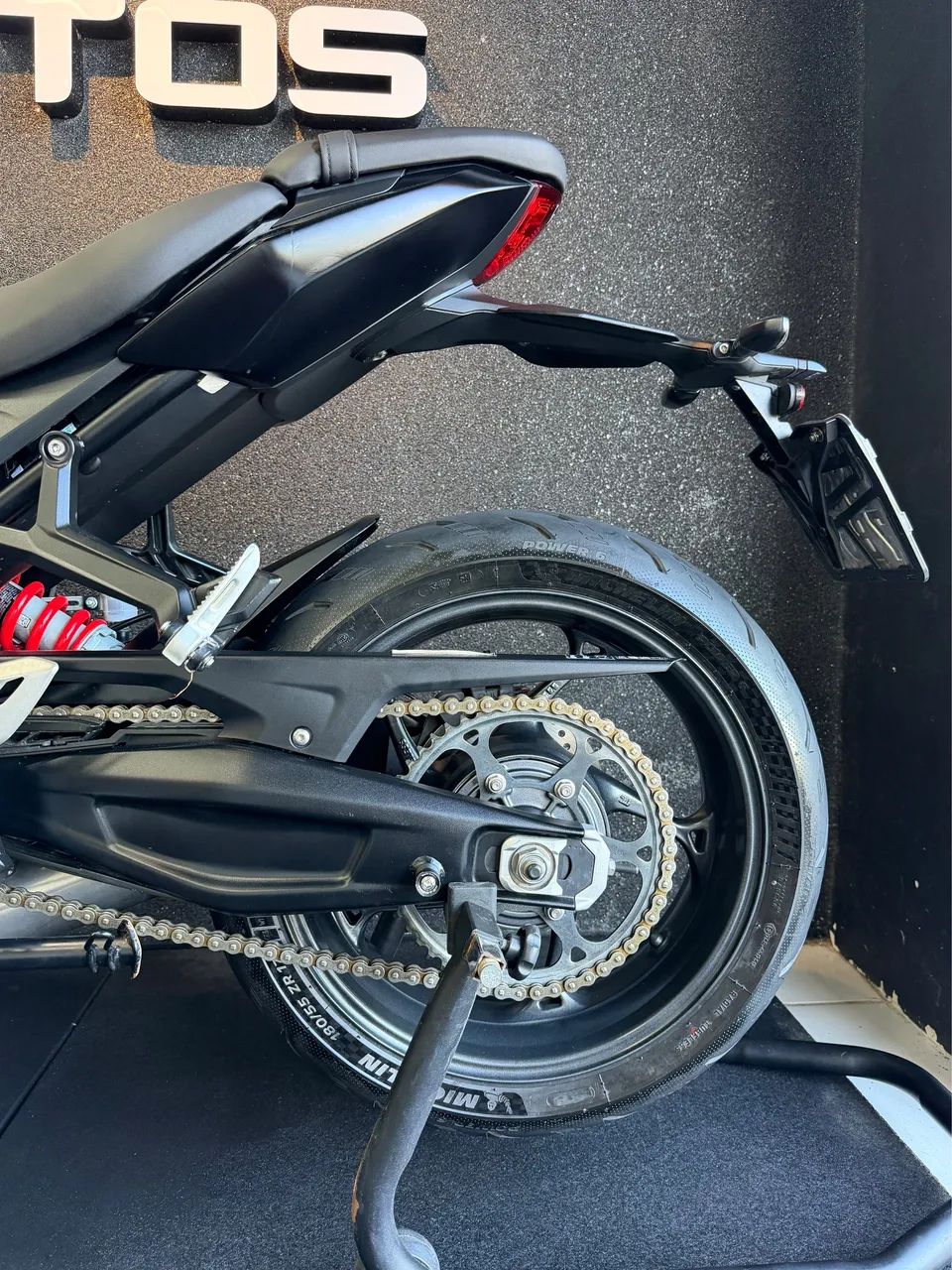 TRIUMPH DAYTONA 660 - 2024 - Foto 5