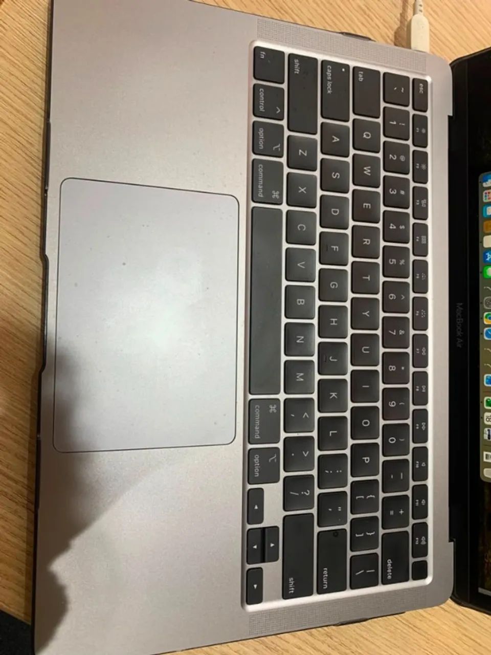 Macbook air, retina, 13 inch, 2020, 16gb de memoria 1tb de storage