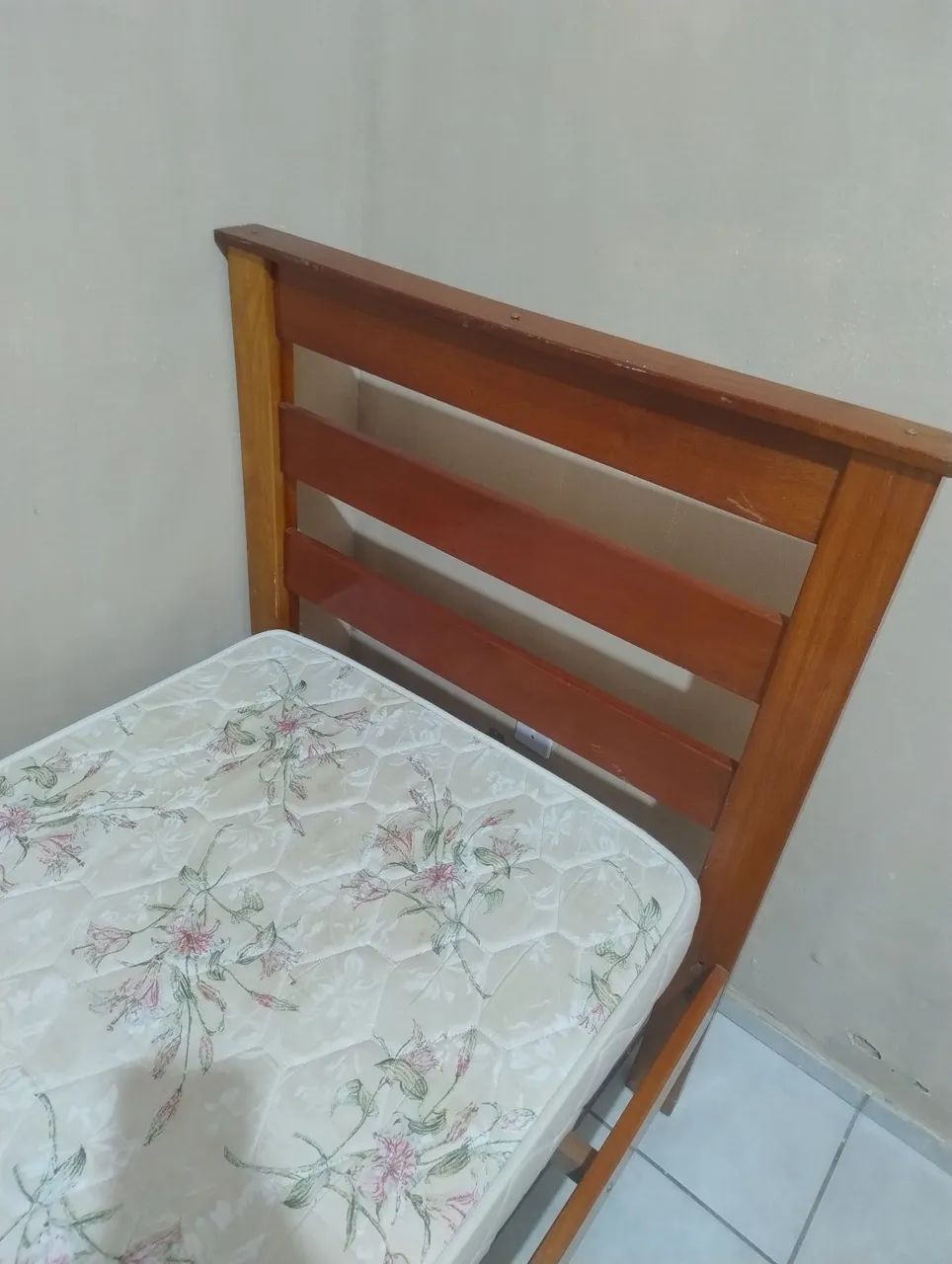 Cama de solteiro com colchão  - Foto 3